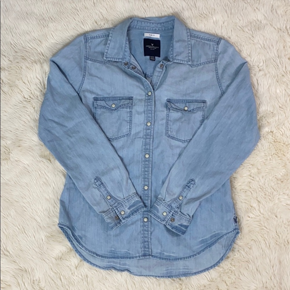 NWOT American Eagle Denim Shirt